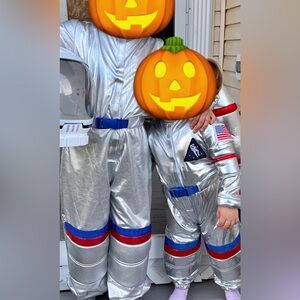 Pottery barn kids astronaut costume 7/8Y & 3T